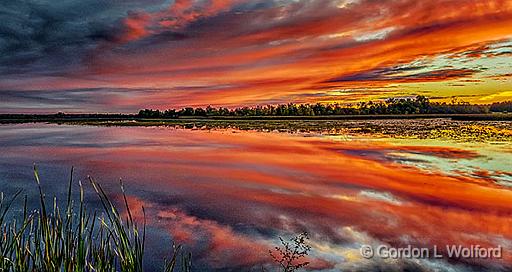 Irish Creek Sunrise_P1190803-5.jpg - Photographed near Eastons Corners, Ontario, Canada.